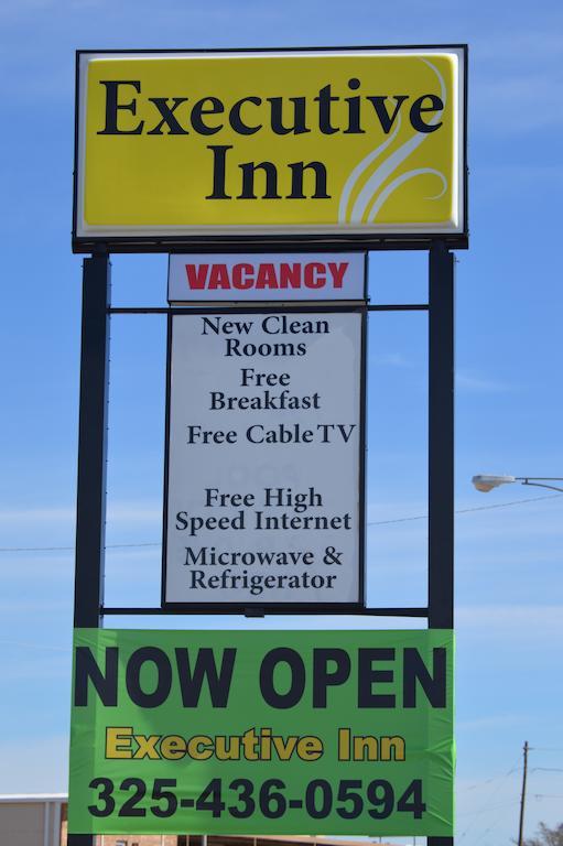 Executive Inn Snyder Esterno foto